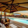 Отель Global Luxury Suites near Union Station, фото 42