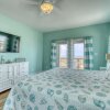 Отель Salty Seahorse - Waterfront! Pet Friendly! Game Room, Pool Table, Beautiful Views - Room For The Who, фото 4