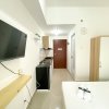 Отель Comfy And Simply Look Studio Room Sayana Bekasi Apartment, фото 4