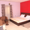 Отель Kriscane Suites, фото 2