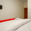 Отель RedDoorz @ Losari Area 2, фото 18