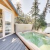 Отель Waterfront Washington Getaway w/ Hot Tub & Deck!, фото 11