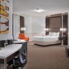 Отель Delta Hotels by Marriott Edmonton Centre Suites, фото 48