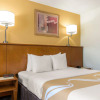 Отель Quality Inn & Suites Near the Theme Parks, фото 23