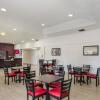 Отель Red Roof Inn PLUS+ & Suites Savannah - I-95, фото 20
