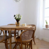 Отель Lovely 2-bedroom apartment with free parking, фото 9
