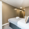 Отель Huge 3 Bed Apt With 3 Bathrooms - Netflix Incl, фото 17