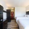 Отель Holiday Inn Express Hotel & Suites Bedford, an IHG Hotel, фото 7