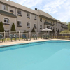 Отель Econo Lodge Whitehall near Michigan's Adventure, фото 19