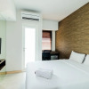 Отель Cozy Studio Apartment at Springlake Summarecon Bekasi, фото 4
