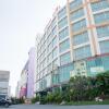 Отель Lantana Resort Hotel Bangkok в Бангкоке