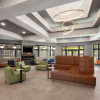 Отель La Quinta Inn & Suites by Wyndham Greensboro NC, фото 1