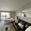 Отель The Shores Cozy Lake View Unit 5572, фото 6