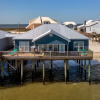 Отель Beach Music - Gorgeous And Gulf Front! Large Deck Allows You To Stargaze With The Waves Crashing Ben, фото 17
