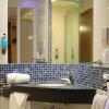 Отель Holiday Inn Express Cardiff Airport, an IHG Hotel, фото 8