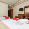 Отель RedDoorz Plus near Taman Siring, фото 3