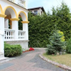 Отель Modern Castle Hotel, фото 1