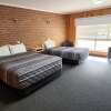 Отель Country Roads Motor Inn Naracoorte в Наракоорте