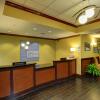 Отель Holiday Inn Express & Suites Midwest, an IHG Hotel, фото 2