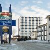 Отель Travelodge Lloydminster в Ллойдминстере