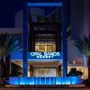Отель Opal Sands Resort в Клеарватере Беаче