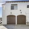 Отель A1 Beach Home in Prime Location With Grill and AC на пляже Newport Beach