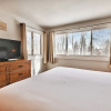 Отель Snow Flower 104 2 Bedroom Condo by RedAwning, фото 7