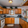 Отель Black Bear Retreat 3 Bedroom House, фото 4