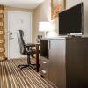 Отель Quality Inn & Suites, фото 35