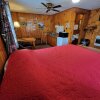 Отель Two Rivers Motel and Cabins, фото 2