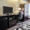Отель Sleep Inn & Suites Airport, фото 3