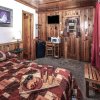 Отель Apache Village Cabinette 13, Queen Bed, Midtown, Sleeps 2, фото 5