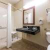 Отель Comfort Suites Bakersfield, фото 8