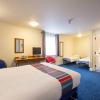 Отель Travelodge Birmingham Sheldon, фото 3