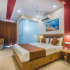 Отель OYO 8490 Hotel Grandeur, фото 25