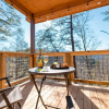 Отель Romantic Cabin Retreat By Ghosal Luxury Lodging, фото 20