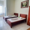 Отель OYO 90226 Penginapan Sederhana Syariah, фото 14