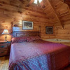 Отель Chalet of Dreams, 2 Bedrooms, Sleeps 6, Pool Table, WiFi, Hot Tub, Mtn View, фото 16