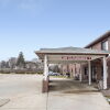 Отель Econo Lodge Inn & Suites Dubuque, фото 1