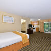 Отель Quality Inn And Suites Vancouver, фото 2