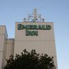 Отель Emerald Inn, фото 1