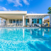 Отель Ocean View! Fully Renovated Villa, Private Pool!, фото 18
