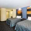 Отель Days Inn by Wyndham Blue Springs, фото 4