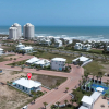 Отель Sea Pointer Inn - Private Beach House With Pool 3 Bedroom Home by RedAwning, фото 22