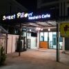 Отель Sweet Pillow Hostel & Café в Бангкоке