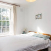 Отель Lovely 1 Bedroom Flat in the Heart of Brixton, фото 2