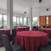 Отель RedDoorz Plus @ Lodaya Gunung Geulis Puncak, фото 11