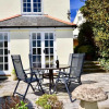 Отель Mulberry 3 bed Cowes Cottage, Solent Views (Sleeps 6), фото 20