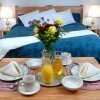 Отель Chalet Inn Bed & Breakfast в Уитиере