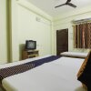 Отель 9 Star Guest House by OYO Rooms в Хидерабаде